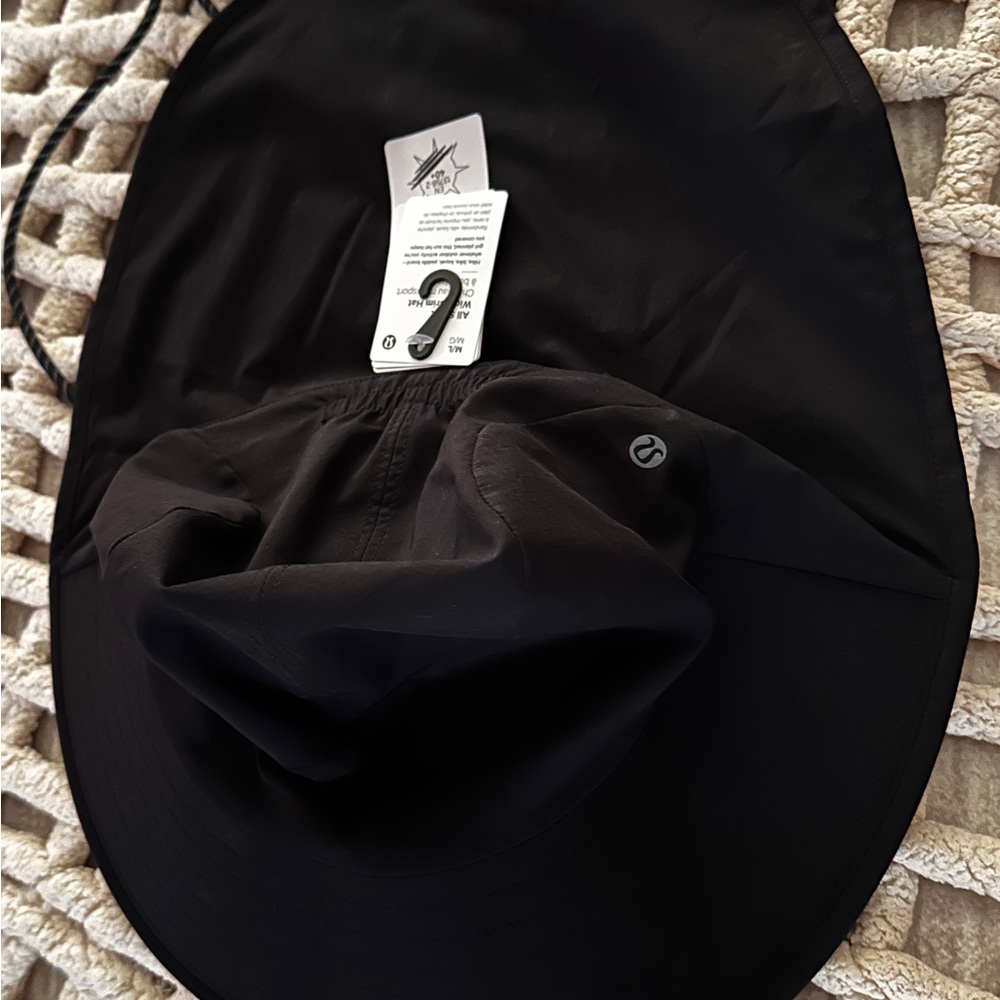 Lululemon Black Sun Hat